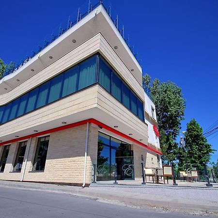 Hotel Eden ทูลเซีย ภายนอก รูปภาพ