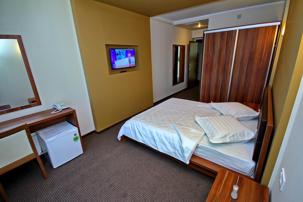 Hotel Eden ทูลเซีย ห้อง รูปภาพ