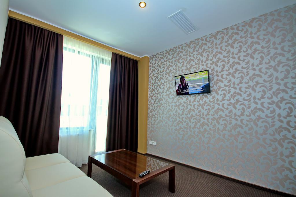 Hotel Eden ทูลเซีย ห้อง รูปภาพ