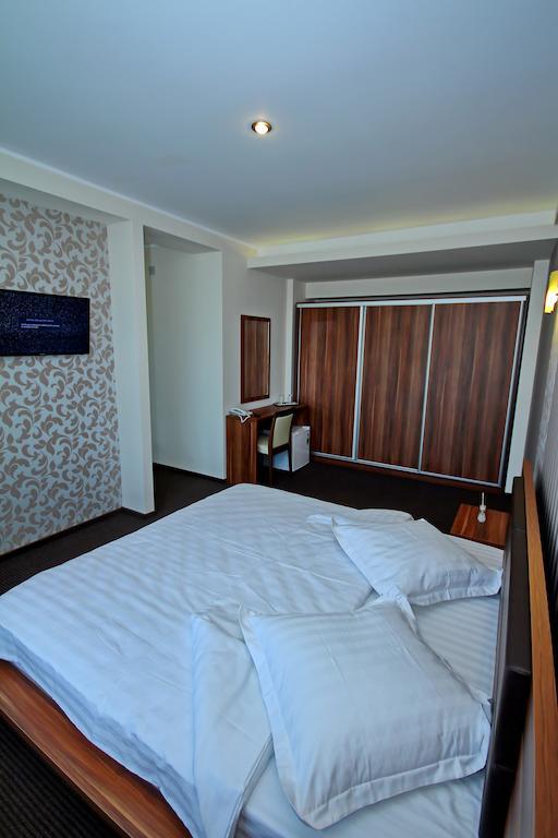 Hotel Eden ทูลเซีย ห้อง รูปภาพ